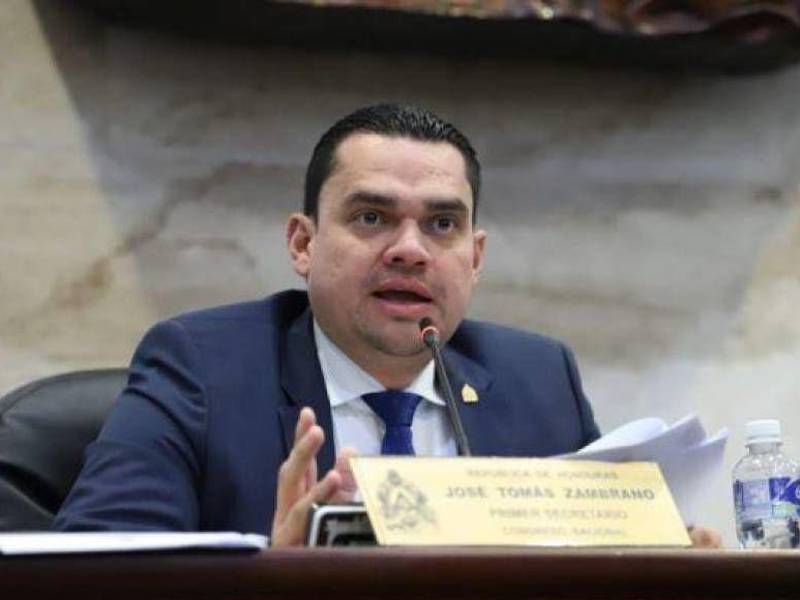 El jefe de la bancada nacionalista, Tomás Zambrano.