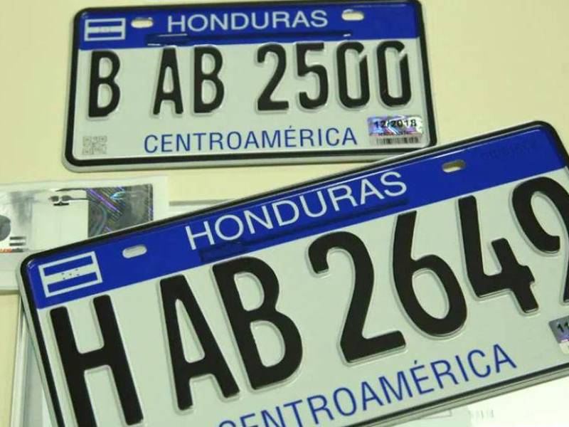 De acuerdo al IP, hasta la fecha hay 517 mil vehículos replaqueados a nivel nacional entre carros y motos.