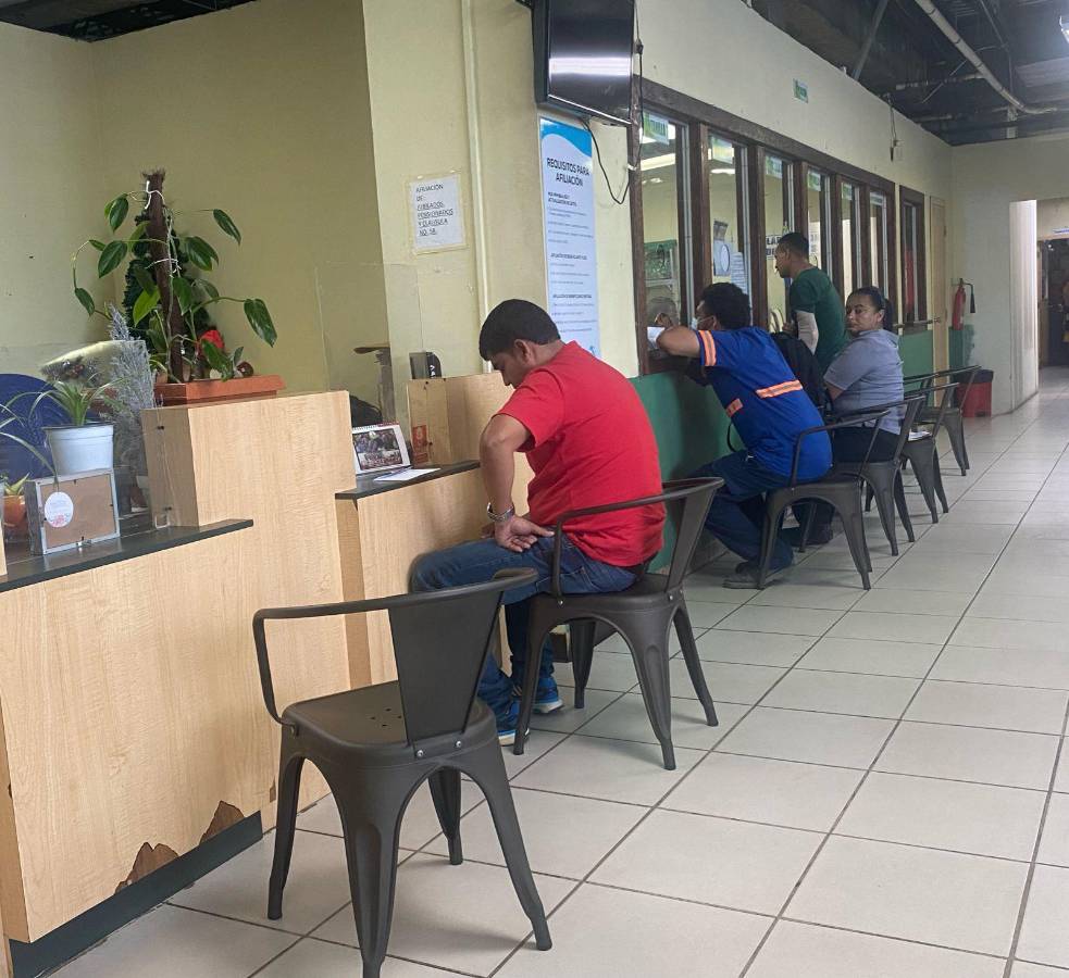 ¿Cotizas en el IHSS, pero no estás afiliado?, estos son los pasos a seguir