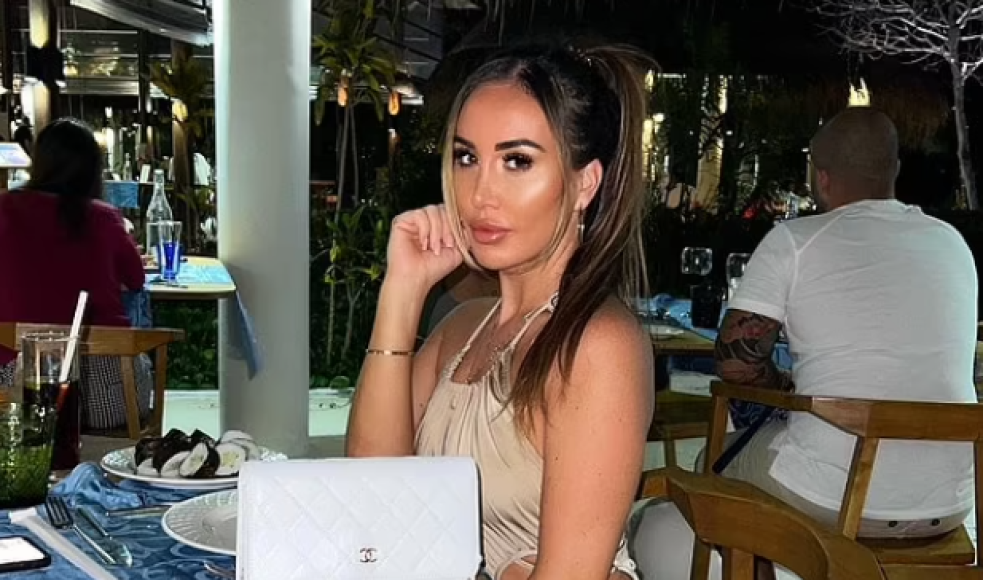 Ahora, la amante del futbolista sumó un nuevo capítulo a esta polémica historia que tiene a Walker como el gran protagonista. La influencer expresó que nunca dijo que la niña es hija del jugador.