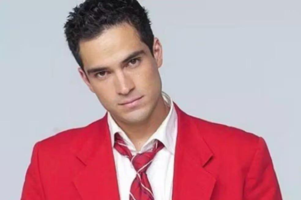 Poncho Herrera sobre show de Bad Bunny: Yo cantaba peor en RBD