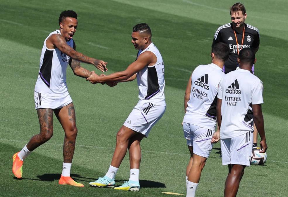 Casemiro estuvo trabajando con su compatriota Éder Militao.