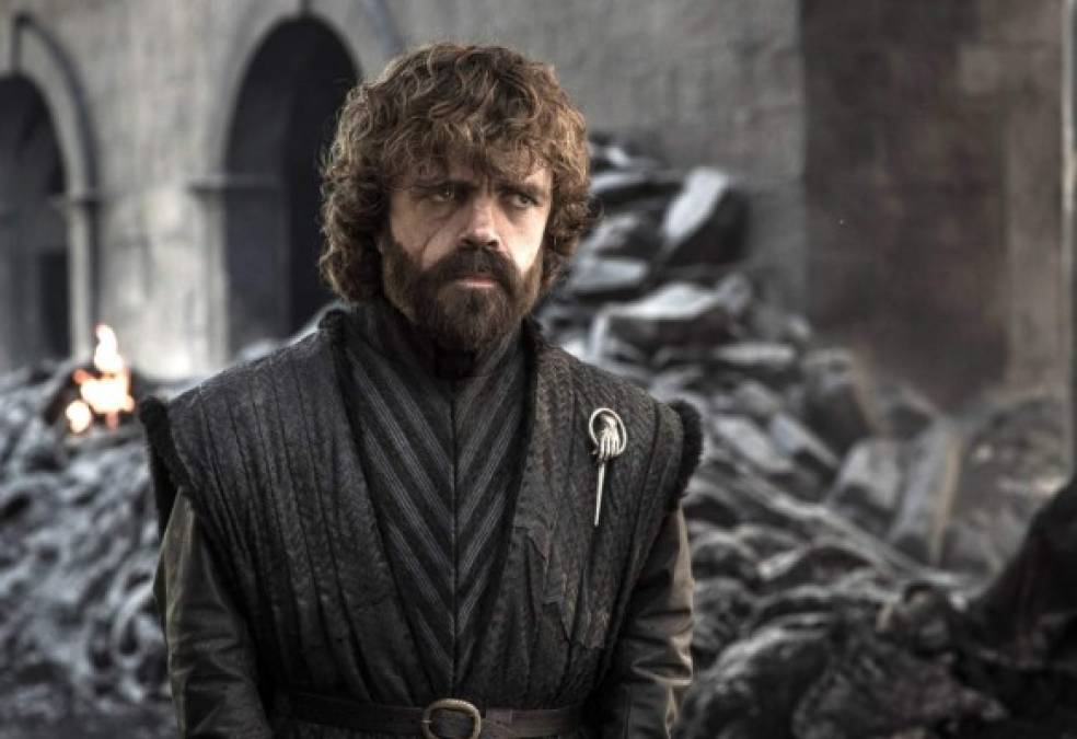 - Tyrion Lannister: Su inteligencia le ha salvado en numerosas ocasiones de morir y su carácter de buenazo le ha hecho destacar por algo más que su físico en una familia de sanguinarios un tanto disfuncional. <br/><br/>Su personaje es uno de los más carismáticos de la saga y seguramente perseguirá a Peter Dinklage el resto de su vida.<br/>