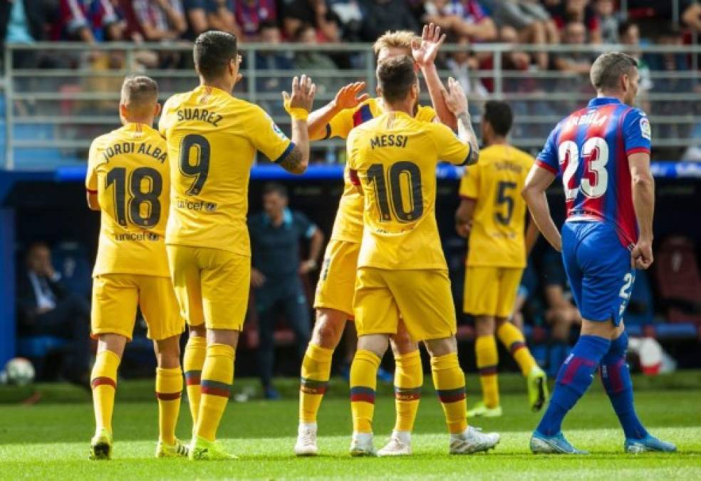 El delantero uruguayo Luis Suárez cerró la cuenta al marcar al minuto 66 lo que era el 3-0 del Barcelona ante Eibar.