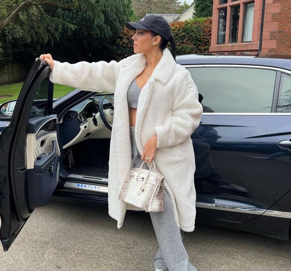 Georgina Rodríguez también es imagen de la marca Alo Yoga y de Yamamay, firma de lencería y trajes de baño.