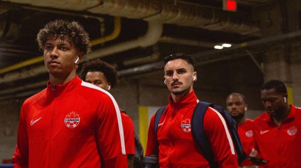 Selección de Canadá arribó con hermetismo a San Pedro Sula