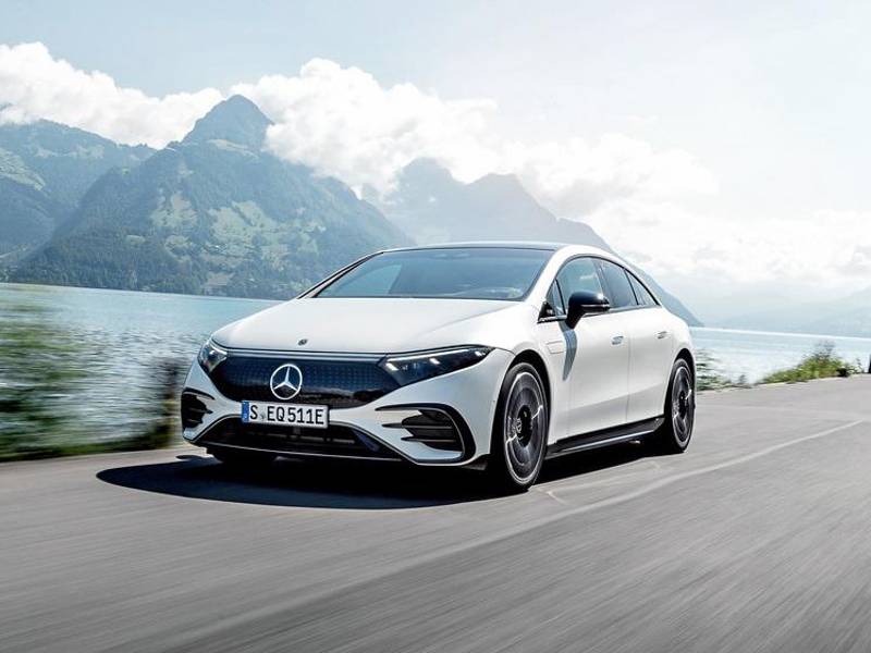 Con un cargador rápido, el EQS, de Mercedes Benz, puede obtener 320 kilómetros en 15 minutos.