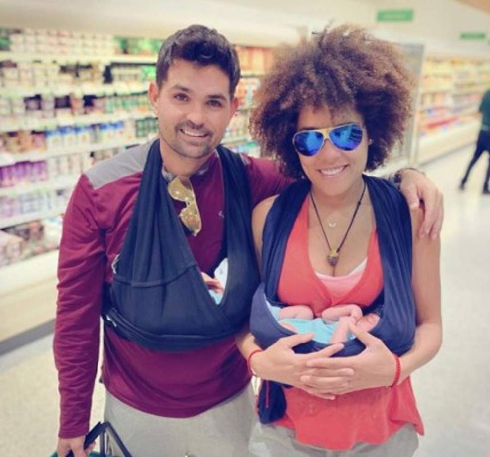 El bebé fue dado de alta y la pareja celebró el pasado 24 de junio los dos meses de sus mellizos.