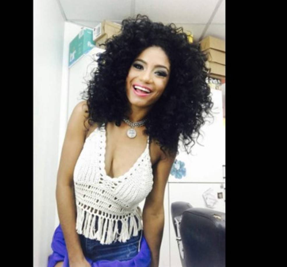 En twitter la podemos seguir como @katepma.