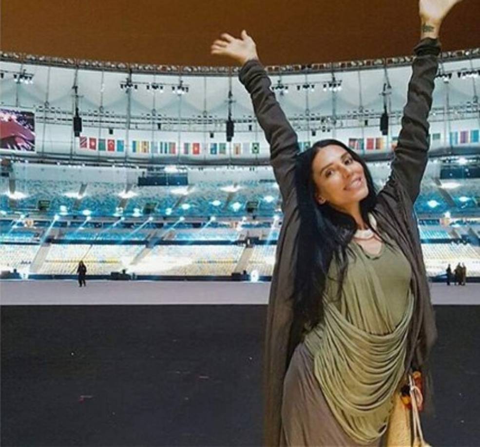 La modelo no quiso anticipar nada de lo que ocurrira en Rio, sin embargo, destacó que estará preocupada por tener un buen papel representando a su comunidad.