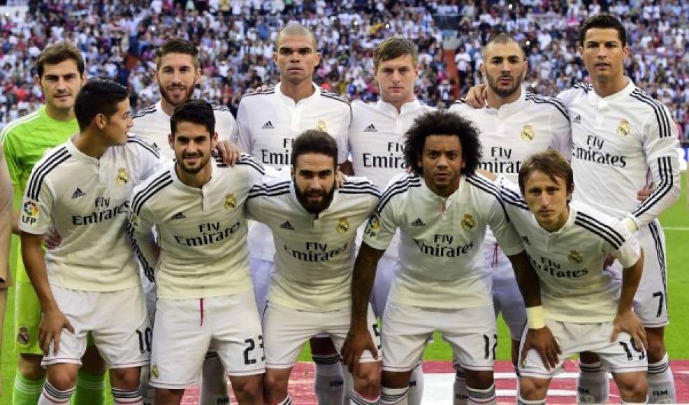 El once titular con el que salió el Real Madrid ante Barcelona: Iker Casillas, Sergio Ramos, Pepe, Toni Kroos, Karim Benzema y Cristiano Ronaldo (arriba); James Rodríguez, Isco Alarcón, Dani Carvajal, Marcelon y Luka Modrid (abajo).