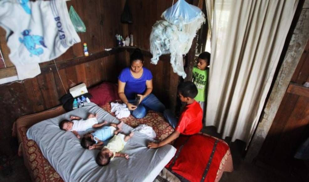 Carmen Mendoza (29) dio a luz a trillizos en el Instituto Hondureño de Seguridad Social de San Pedro Sula.