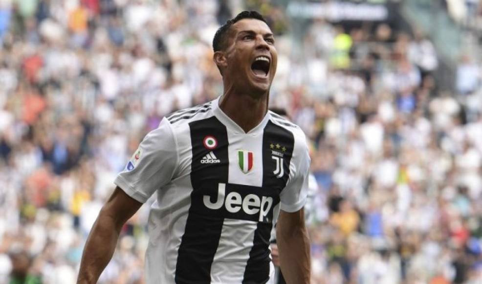 Cristiano Ronaldo:(Delantero portugués que busca su sexto Balón de Oro, brilla en la Juventus de Italia)