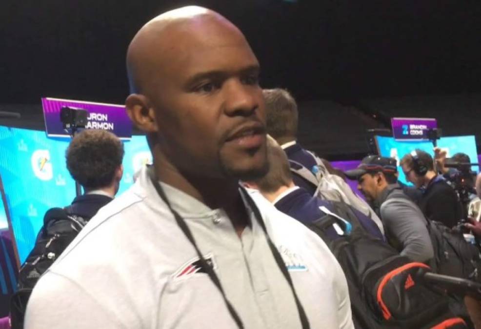 Brian Flores mudó hace unos años a sus padres Raúl y María fuera del vecindario y los llevó a un condominio en Nort Attleborough, Massachusetts, a dos millas de su casa. El sueño americano era lograrlo como jugador de la NFL y comprarles a sus padres un hogar para que nunca más tuviesen que subir 20 pisos de escaleras cuando el elevador no servía, lo que pasaba cada dos semanas.