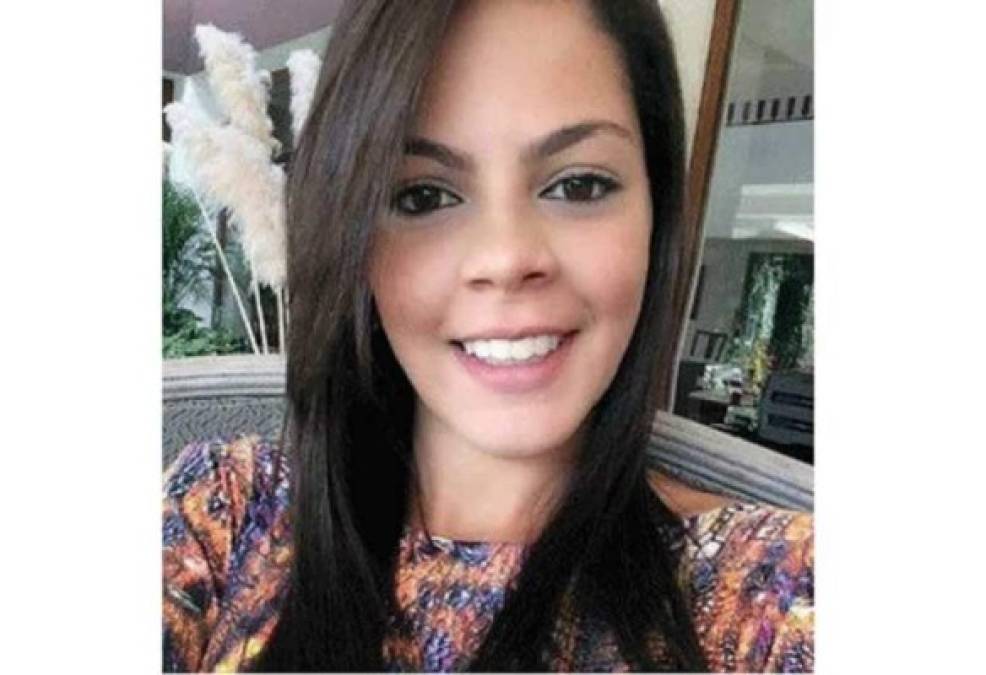 Tras comenzar la relación con Beatriz Souza, Ronaldinho nunca abandonó a Priscilla Coelho.