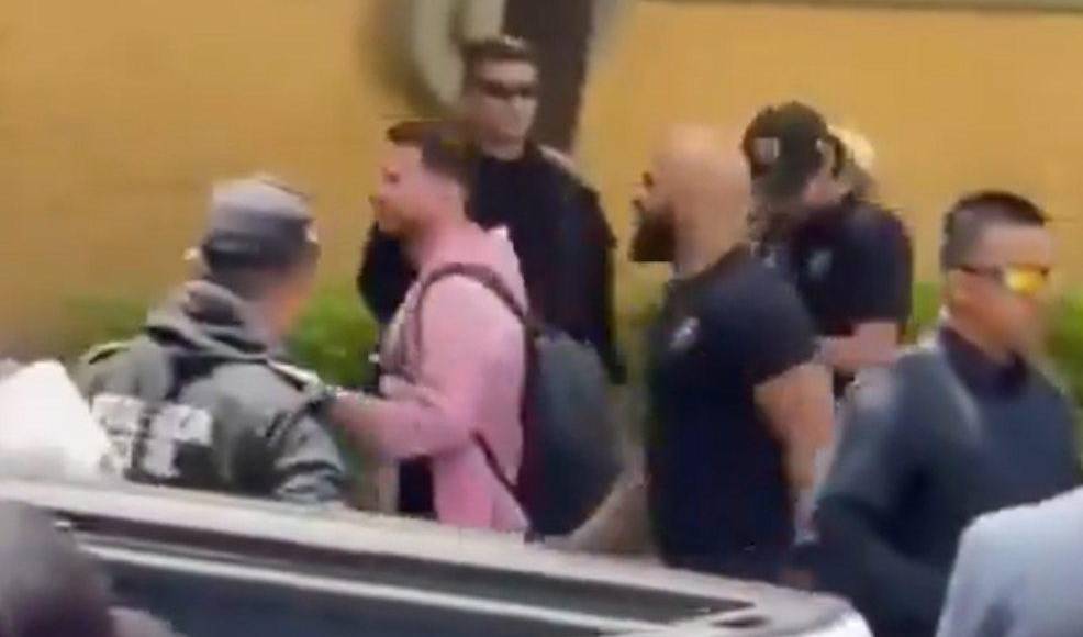 Messi llegó a México en compañía de su guardaespaldas.