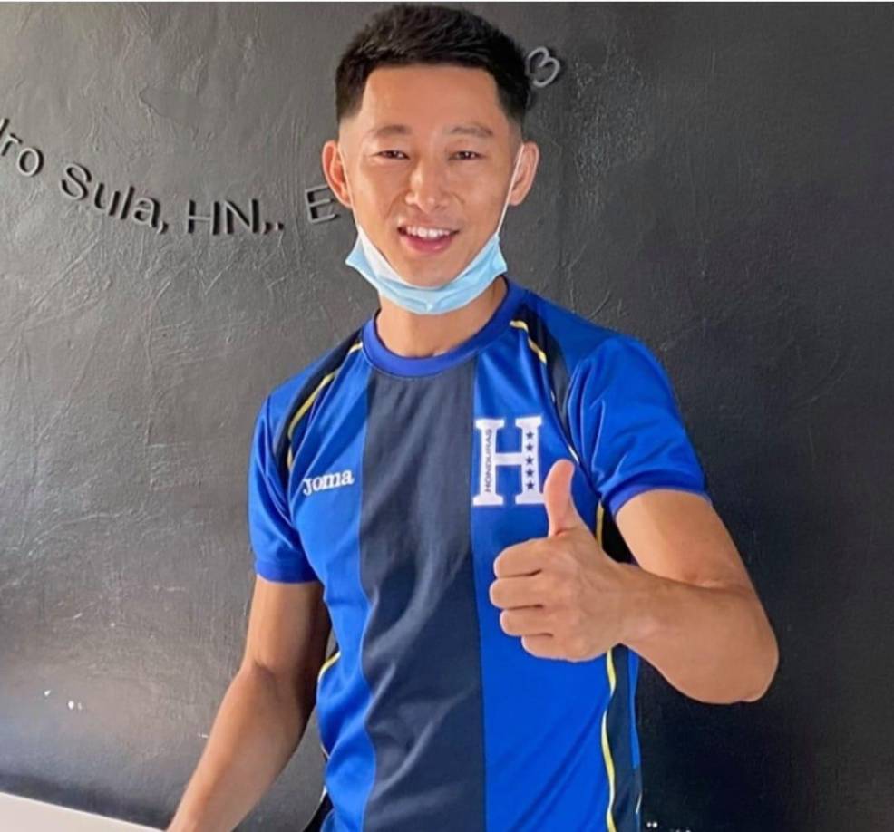 ”Tengo a mis padres acá, además he perdido varias amistades”, reiteró.