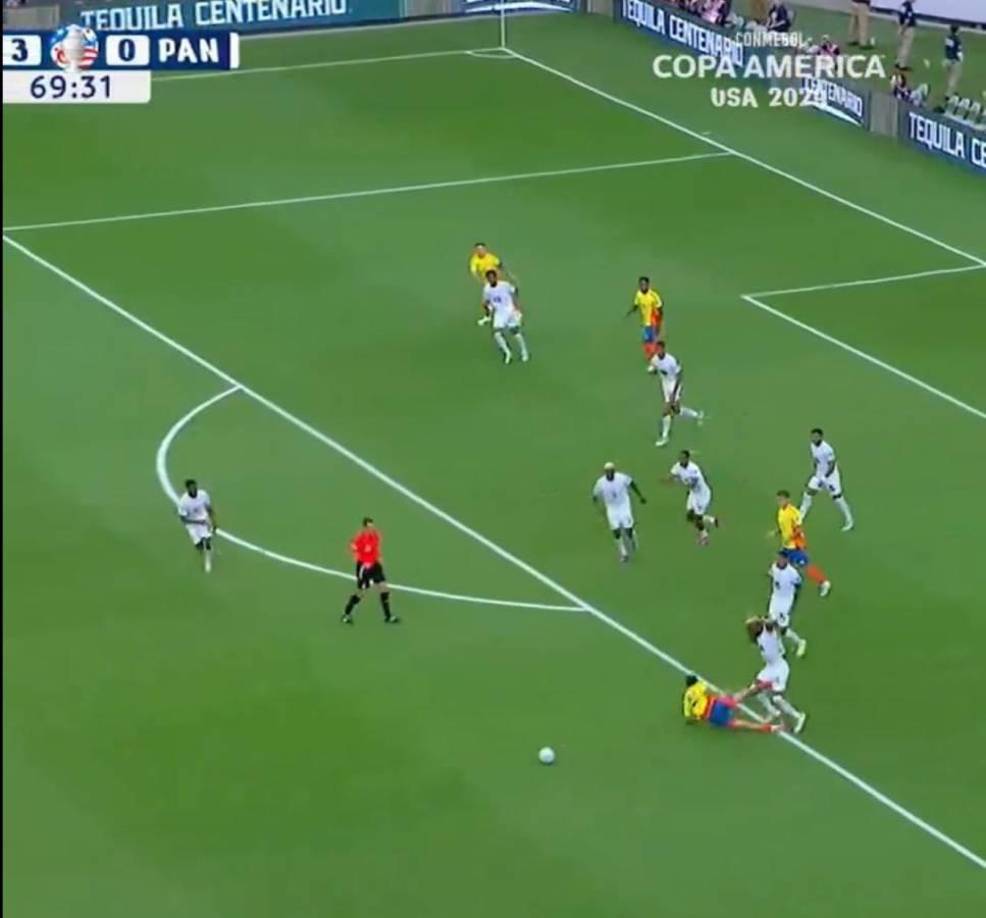 ¡Gol con polémica! Así llegó el cuarto de Colombia, Rios metió un bombazo cruzado.