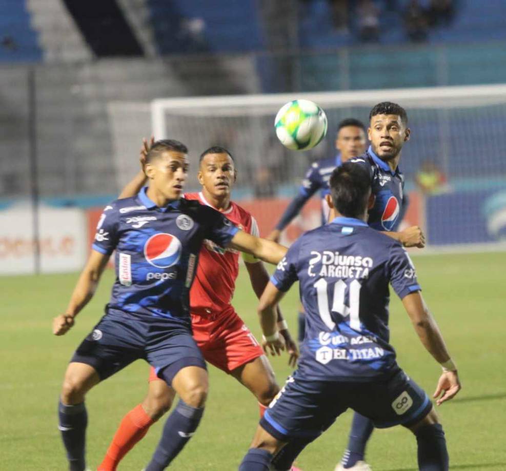 ¡El duelo comenzó! Motagua se enfrentó ante la sorprendente Real Sociedad, segunda del torneo Apertura 2023. 