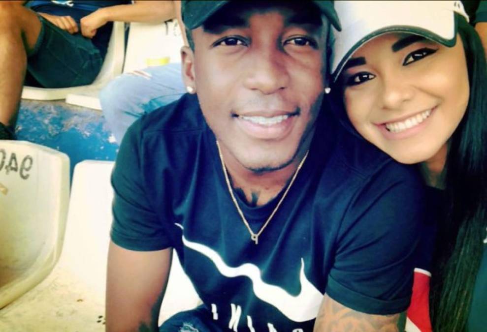 Se trata de la hermosa Yuridia Marcela Pineda Rodríguez, futbolista del Motagua, y John Paul Suazo, jugador del Olimpia.