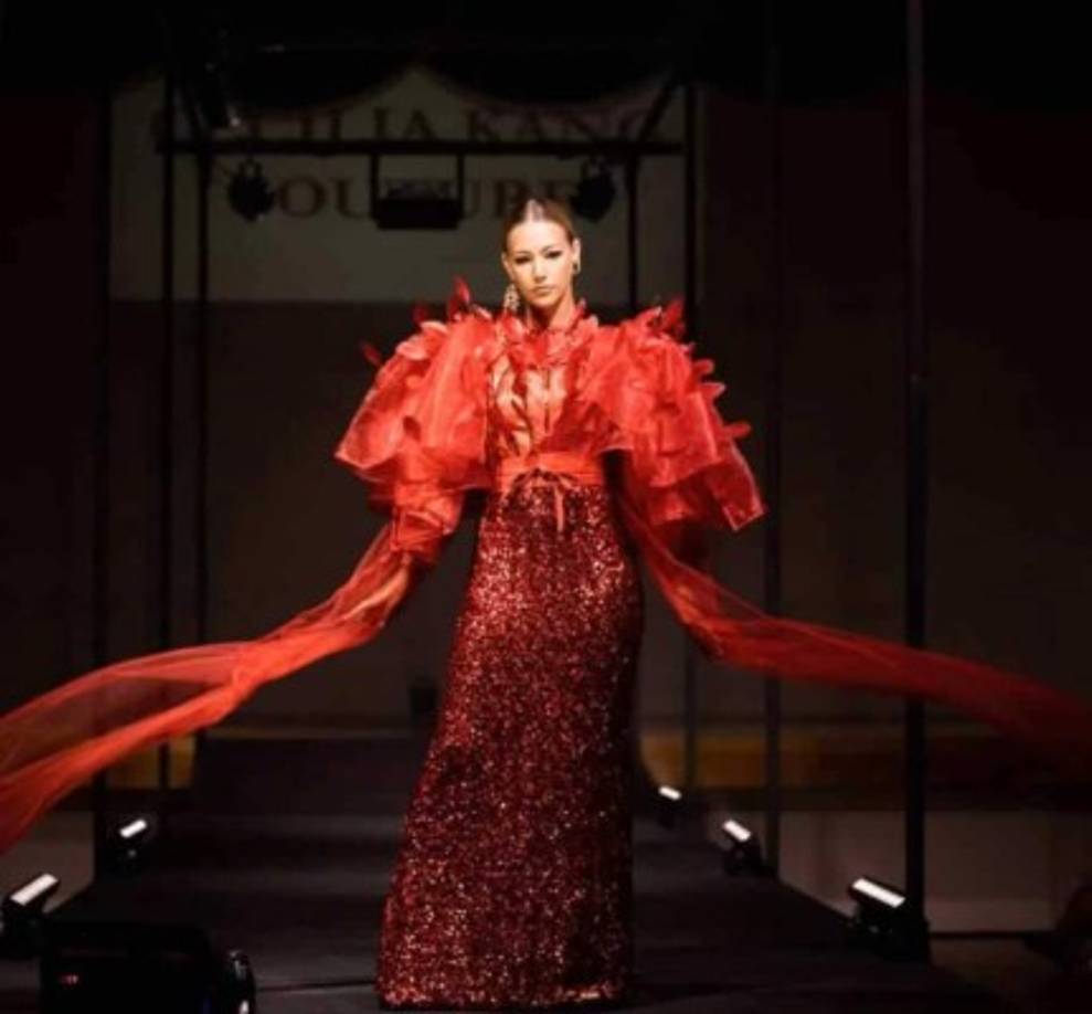 <a href='https://www.laprensa.hn/fotogalerias/farandula/1381271-411/hagen-mills-actor-se-quita-vida-tras-intentar-matar-novia' style='color:red;text-decoration:underline' target='_blank'>MIRA: El actor Hagen Mills se quita la vida tras intentar matar a su novia</a>