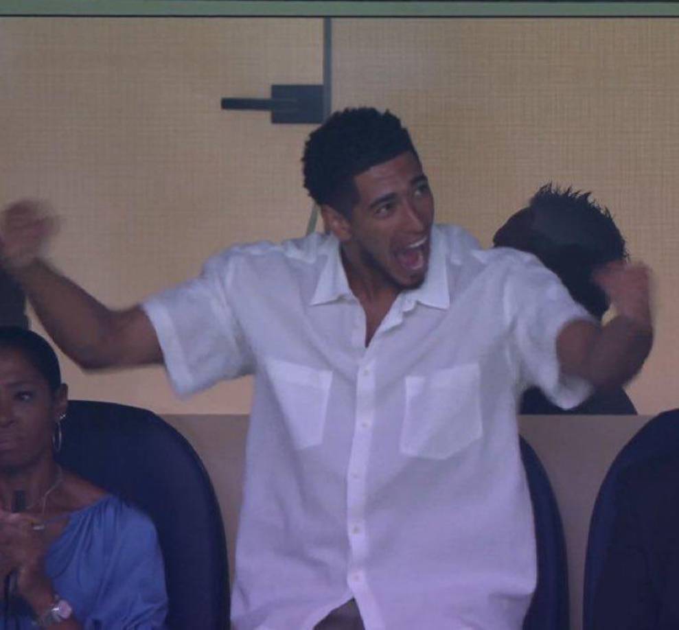 Jude Bellingham (lesionado) lo celebró con todo desde el palco.