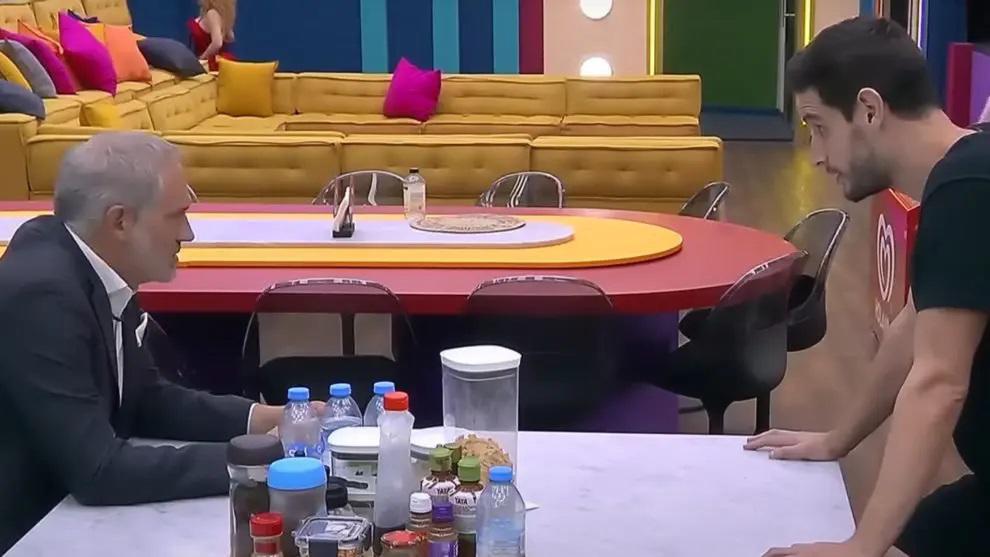 “Sobre aviso no hay engaño”: Adrián Marcelo amenaza a Arath