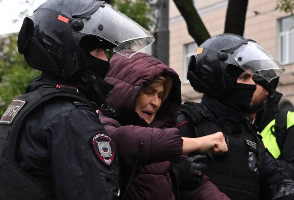 Más de 700 detenidos en Rusia tras llamado a protestas