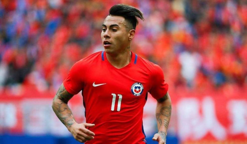 Eduardo Vargas: La figura de Chile en la zona ofensiva y estará en el inicial para el duelo ante Honduras. Milita en los Tigres de México.