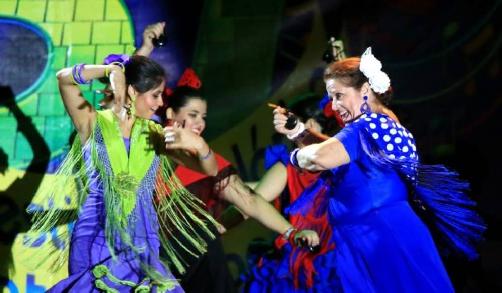 Al son del ritmo, y mucha alegría, el Festival Folkórico fue un éxito en San Pedro Sula.