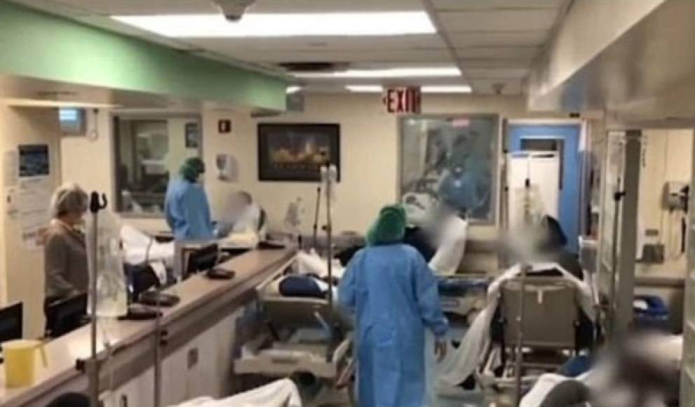 'Esto parece una zona de guerra', dijo uno de los médicos de emergencias que atienden a los decenas de pacientes que ingresan a diario en uno de los hospitales de Manhattan, infectados con el Covid 19.