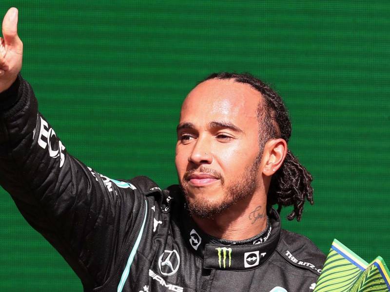 Lewis Hamilton hizo una gran remontada para ganar el GP de Brasil.
