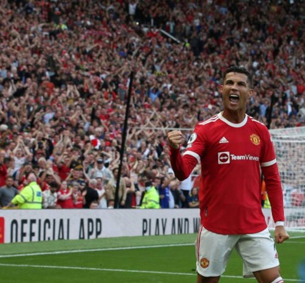 Tras el doblete que marcó en la goleada de 4-1 del Manchester United sobre Newcastle, CR7 decidió organizar una cena en la que invitó a sus compañeros y familiares. Foto Manchester United.