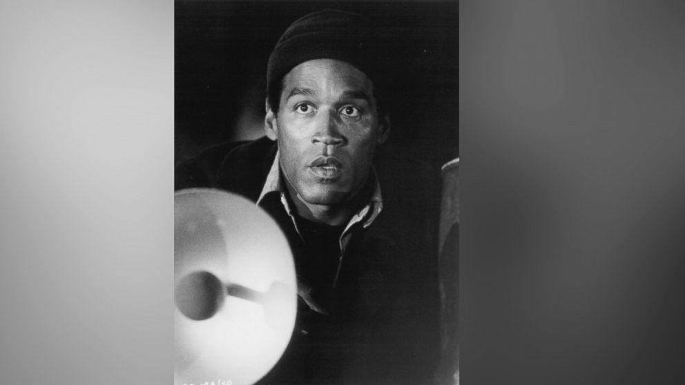 Ganó el codiciado trofeo Heisman en 1968 y, en 1973, ganó el premio al jugador más valioso. En 1985, entró al Salón de la Fama de la NFL. Sin querer salir del estrellato, pero consciente de que las piernas no le durarían para siempre, comenzó una menos brillante carrera como comentarista deportivo para luego enfocarse en Hollywood.