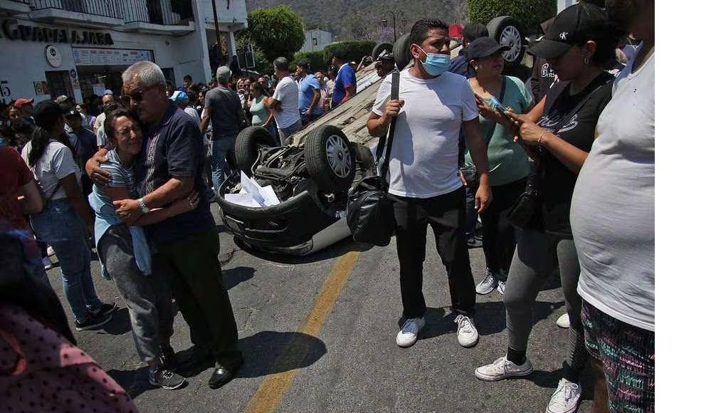 El asesinato de Camilia desató además, reacciones violentas entre los habitantes de Taxco, quienes tomaron justicia por su propia mano al linchar a una pareja señalada como presunta responsable del crimen.