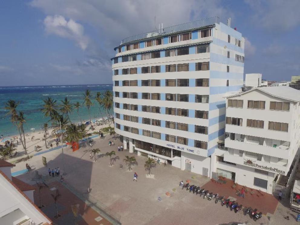 Misteriosa muerte de familia en hotel de isla caribeña de San Andrés conmociona a Colombia