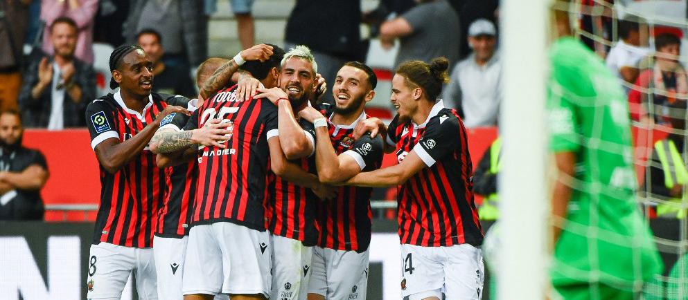 El Niza venció 4-2 al Saint-Étienne y esto evitó que el Bordeaux descendiera este día.