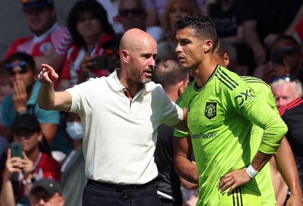 Los gestos de Cristiano Ronaldo a Ten Hag tras ser humillado, debut de Casemiro y el intruso en triunfo del Manchester United