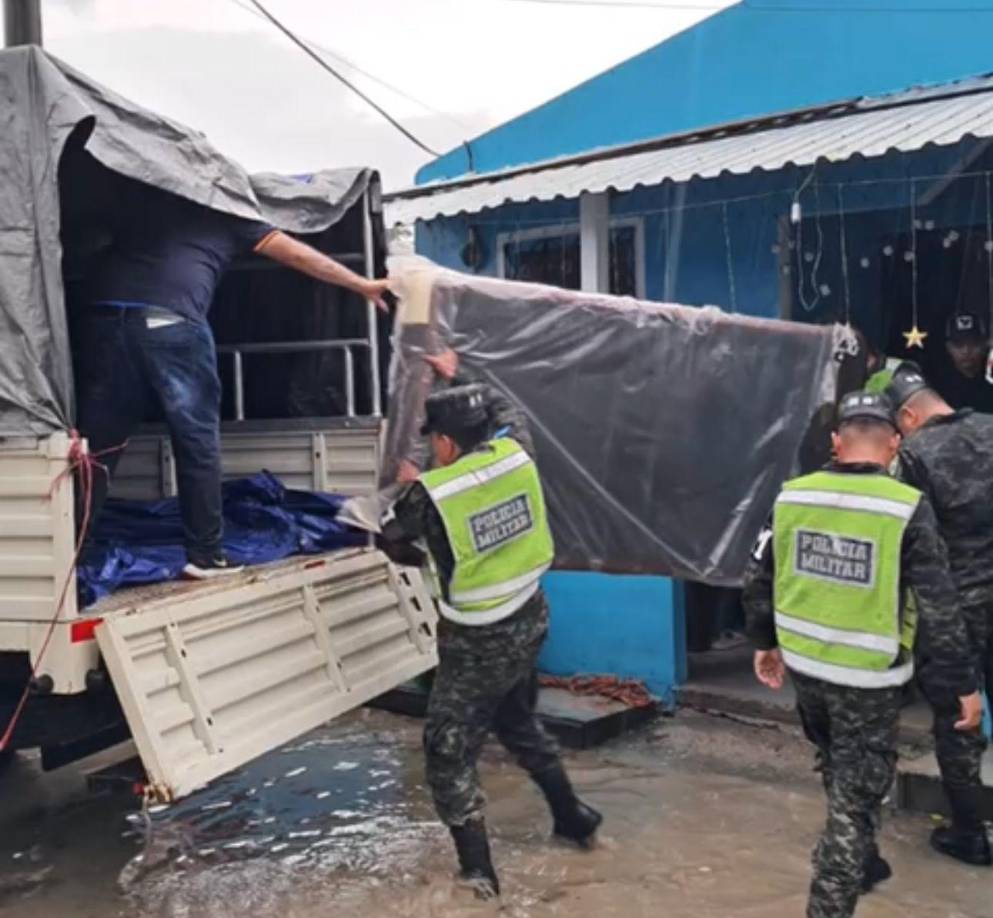 Municipios como San Pedro Sula, La Lima, Villanueva, Choloma, Potrerillos y El Progreso, se registró comunidades inundadas debido a tanta agua de la lluvia que no tenía salida y otra por desbordamiento de ríos. 