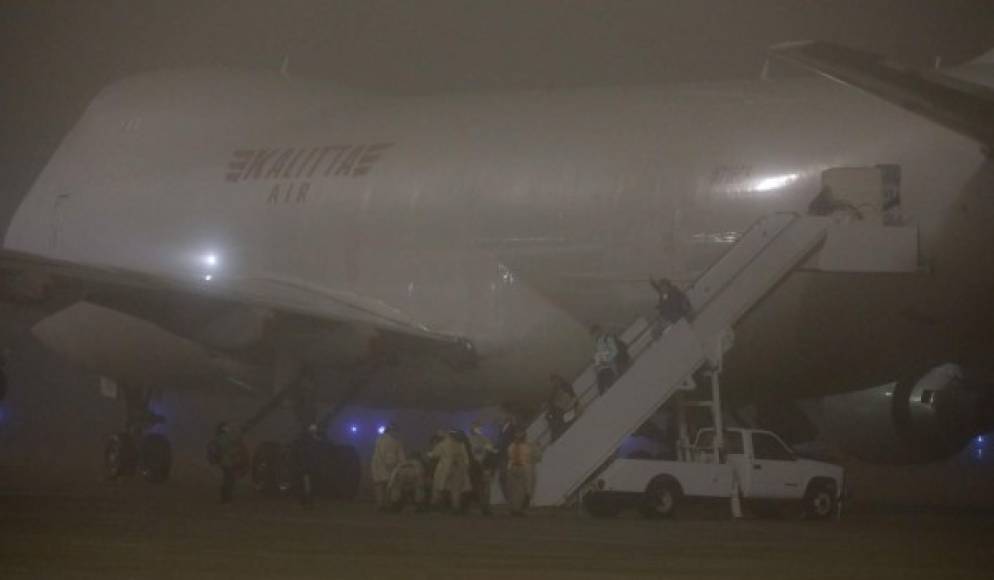 SAN ANTONIO, TX - FEBRUARY 17: American evacuees from the Diamond Princess cruise ship arrive at Joint Base San Antonio-Lackland on February 17, 2020 in San Antonio, Texas. The Diamond Princess cruise ship where the passengers were evacuated from, docked at the Japanese city of Yokohama, is believed to be the highest concentration of novel coronavirus cases outside of China, where the outbreak began. Edward A. Ornelas/Getty Images/AFP