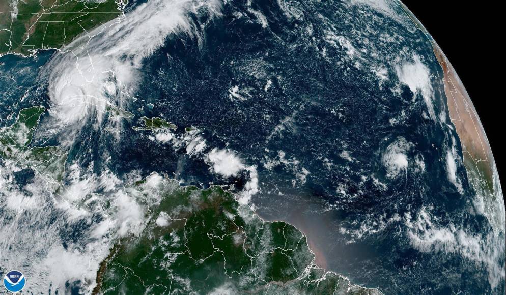 El potente ciclón sigue ahora su ruta hacia Florida, en el sur de Estados Unidos.