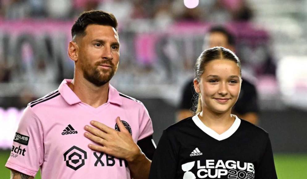 Harper Seven es la única de David Beckham. La joven estaba emocionada al aparecer con Lionel Messi. 