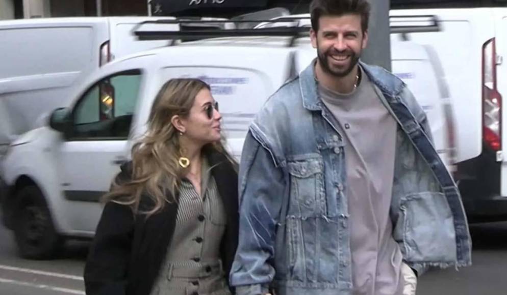 Pero, según el paparazzi, Jordi Martin, que los sigue de cerca desde su ruptura con Shakira, los padres de la joven desaprueban a Piqué e incluso le han prohibido la entrada a su casa.