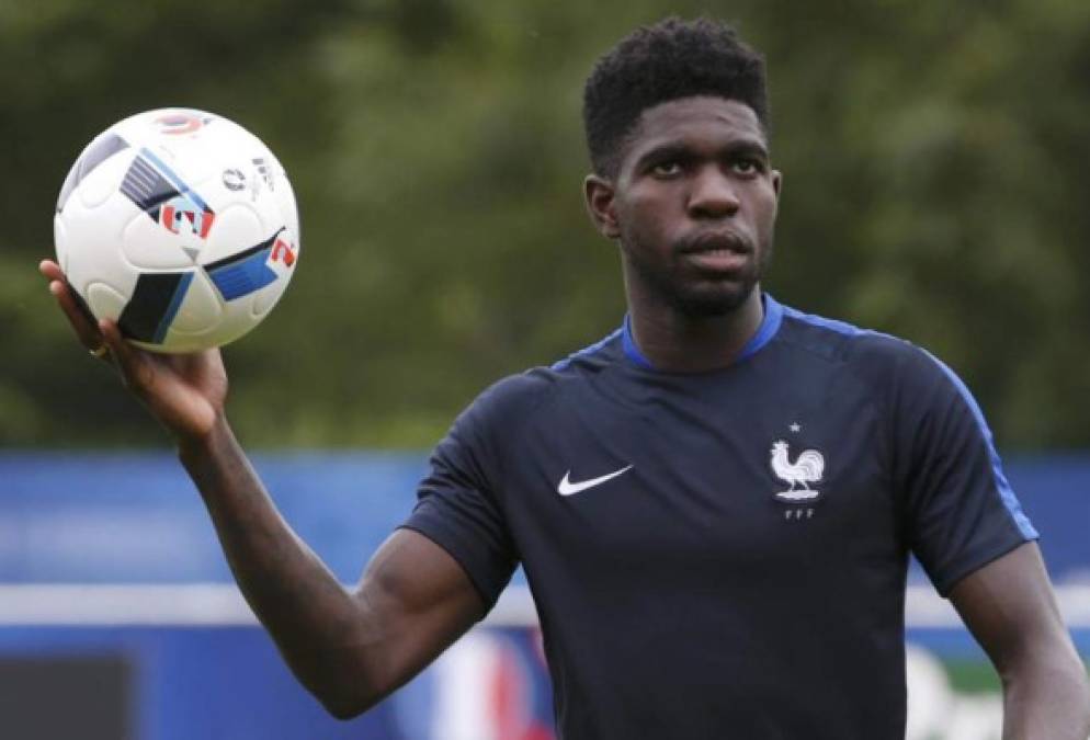 Cabe señalar que Umtiti firmó hasta junio de 2023, con una cláusula de 500 millones de euros con el Barcelona pero en Real Madrid andan tras sus pasos desde hace varias temporadas atrás.