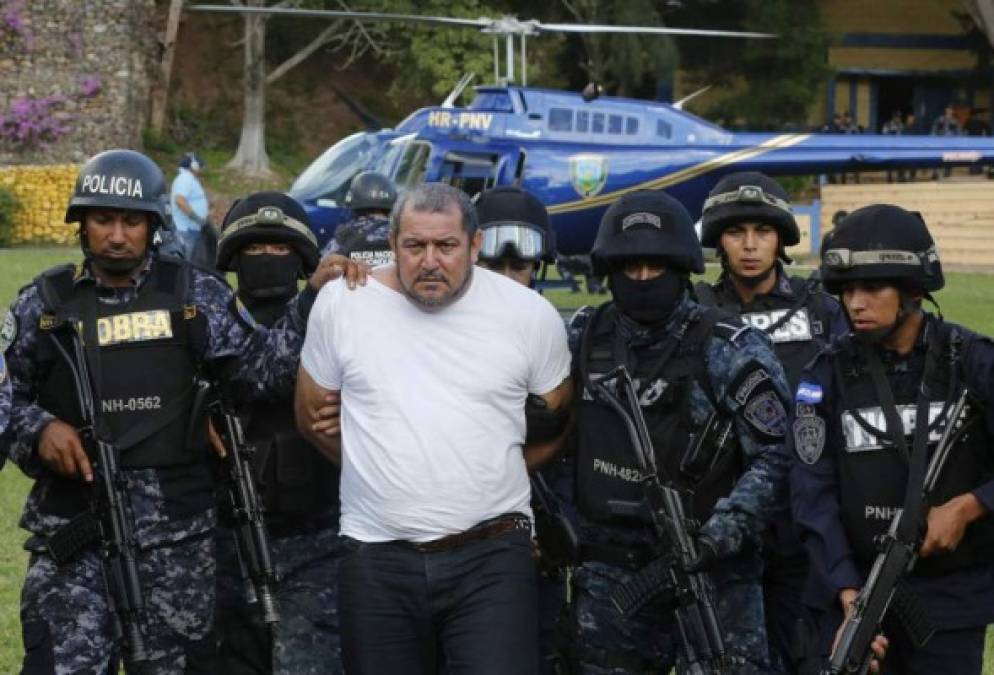 Carlos Emilio Lara fue detenido en Honduras, acusado de narcotráfico y de ser el sucesor de los Valle Valle en dicho cartel. Guarda condena de 20 años. Saldría en 2037.