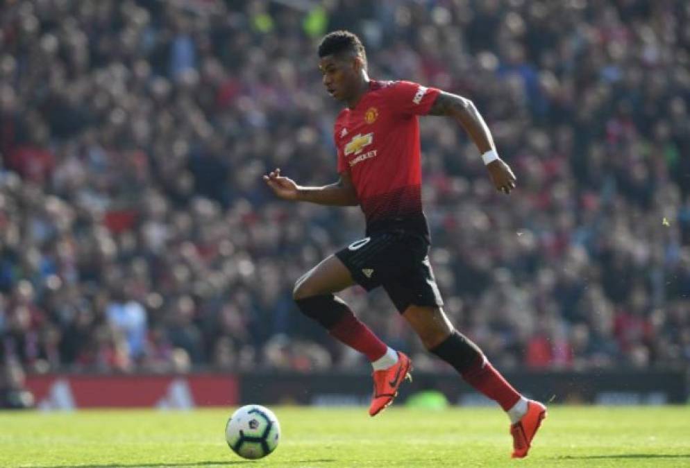 Bombazo. El Barcelona está interesado en contratar a Marcus Rashford, joven delantero inglés que destaca en el Manchester United. La prensa de España inclusive informa que en el club catalán están dispuestos a deshacerse de dos futbolistas a cambio del joven atacante.