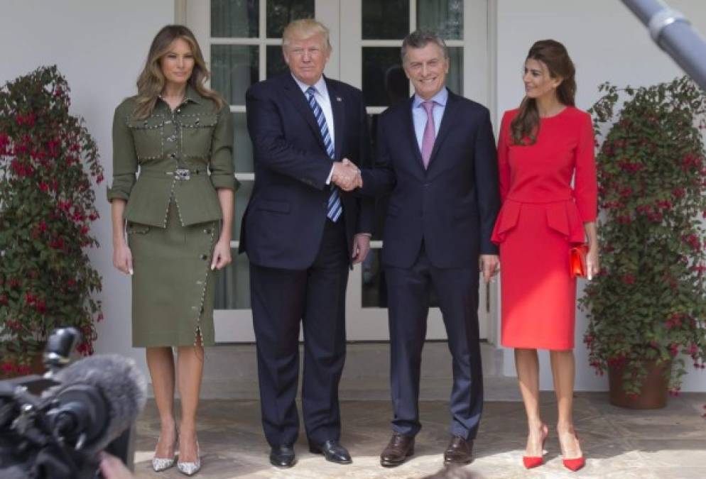El presidente estadounidense,Donald Trump y la primera dama, Melania, recibieron este jueves en la Casa Blanca al presidente argentino Mauricio Macri y su esposa, Juliana Awada, para una reunión oficial. Fotos: AFP.