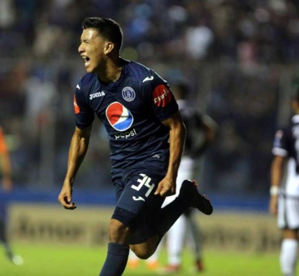 Kevin López: El mediocampista del Motagua ha tenido un gran torneo y no entró en la convocatoria.