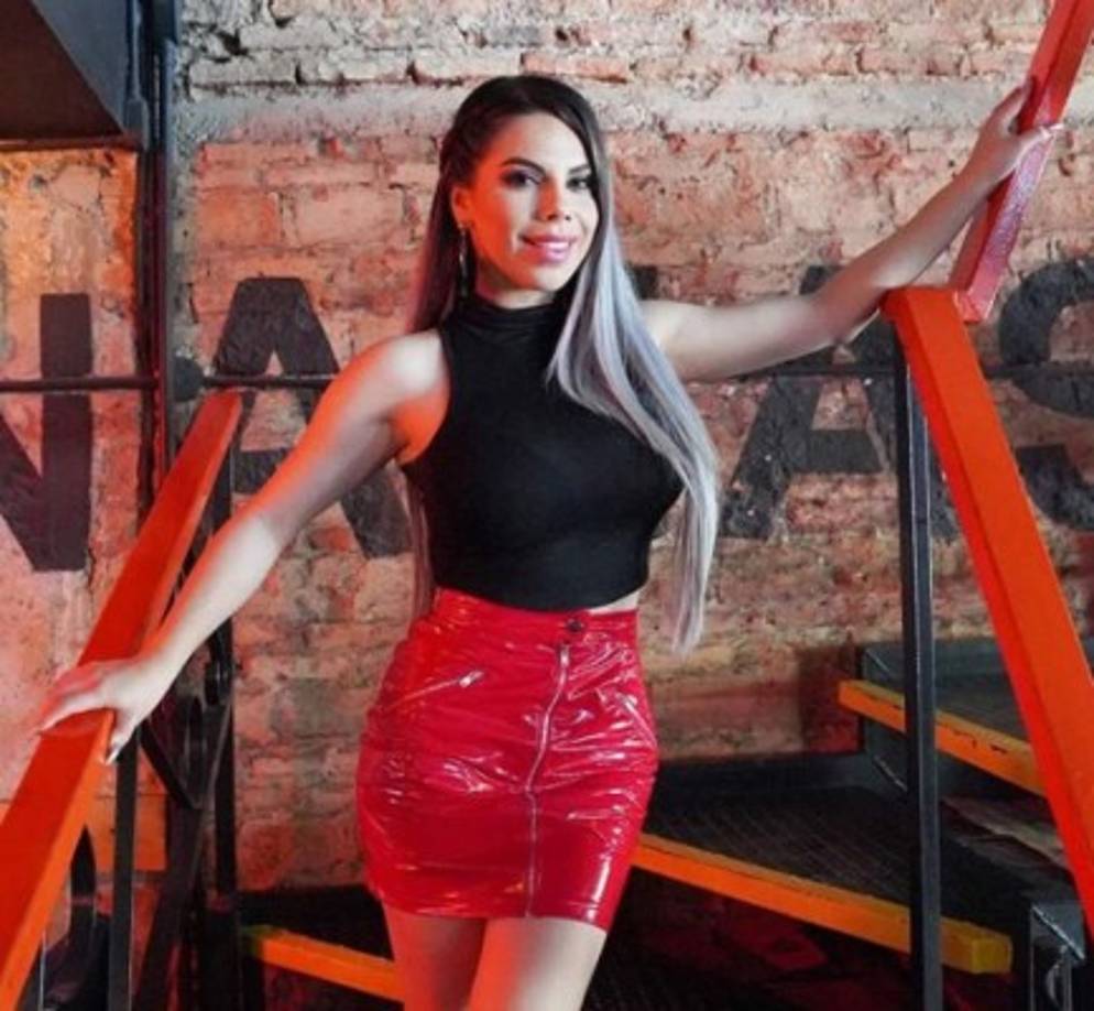 Tiene tan solo 24 años, pero ya cuenta con millones de seguidores en sus redes sociales, quienes se fascinan por su carisma en los videos.