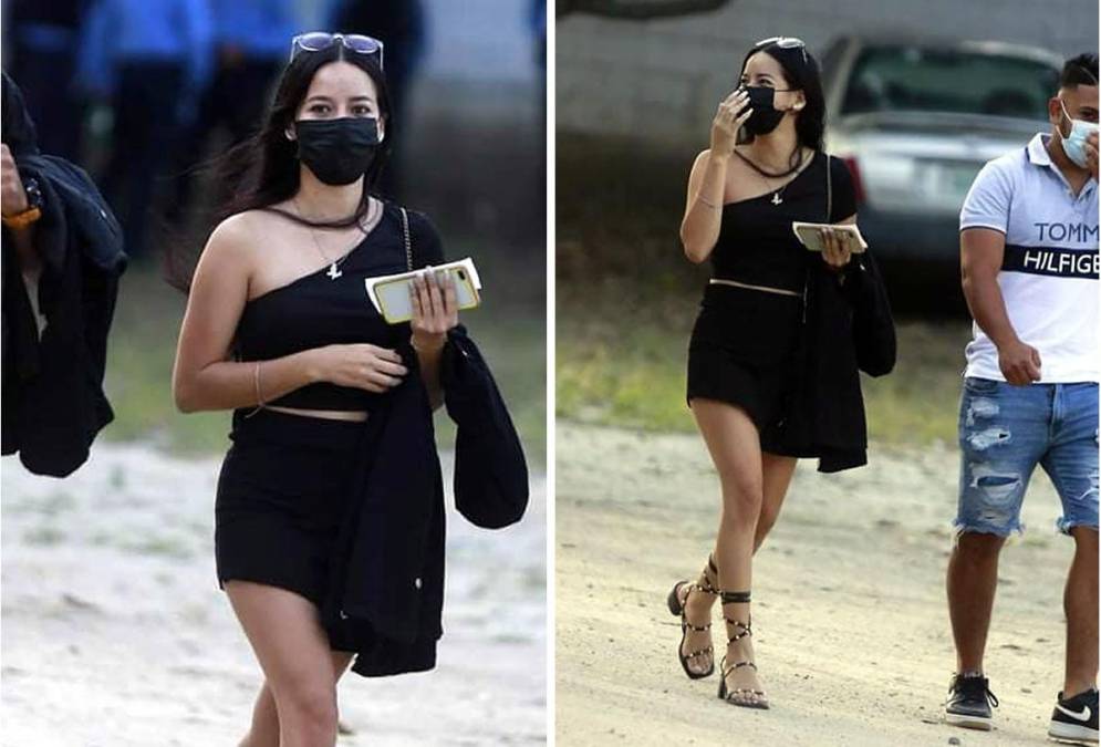 Otra guapa chica que llegó al estadio Olímpico para el partido Honduras-Canadá.